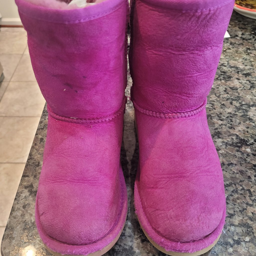 Ugg Size 2
